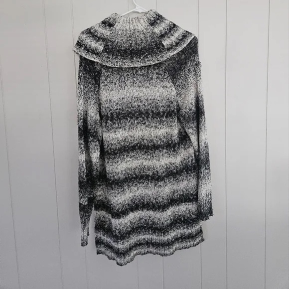 Michael Kors Women's Black and White Cowl Neck Sweater - Picture 2 of 3